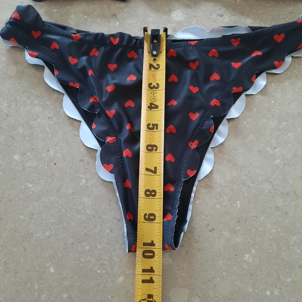 3pc Bikini Set & Mesh Skirt Swim Suit Red Hearts Black Womens Sz Large - Picture 7 of 16